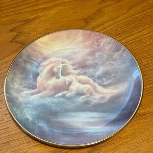 The Hamilton CollectionMajestic Unicorn Decorative Plate
